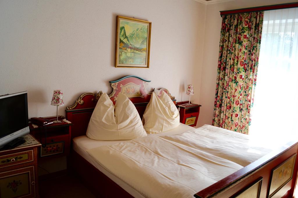 Hotel Lintner Lofer Buitenkant foto